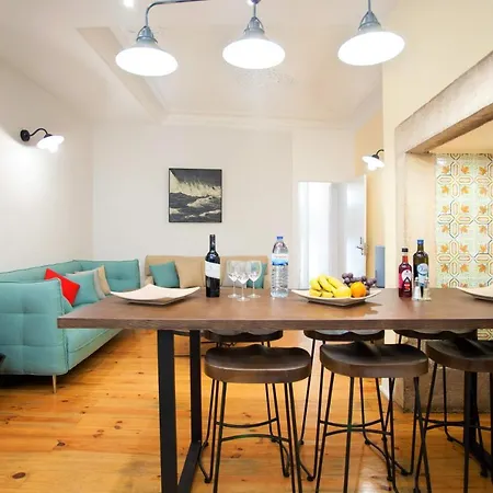 Πανσιόν Contador Mor And 4*